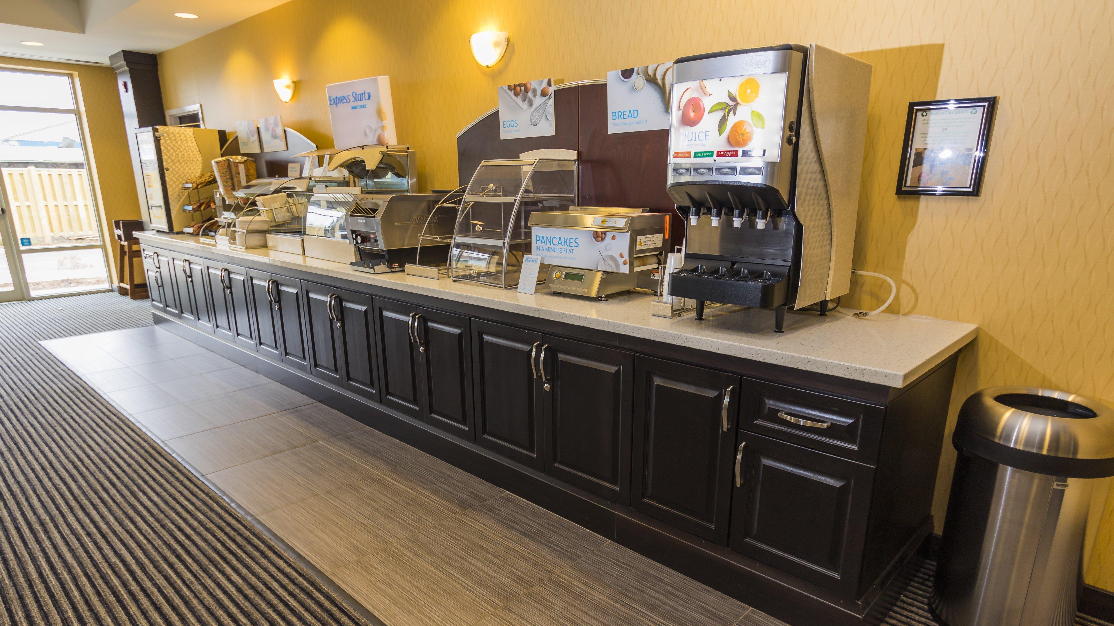 Holiday Inn Express Thunder Bay By Ihg Bagian luar foto