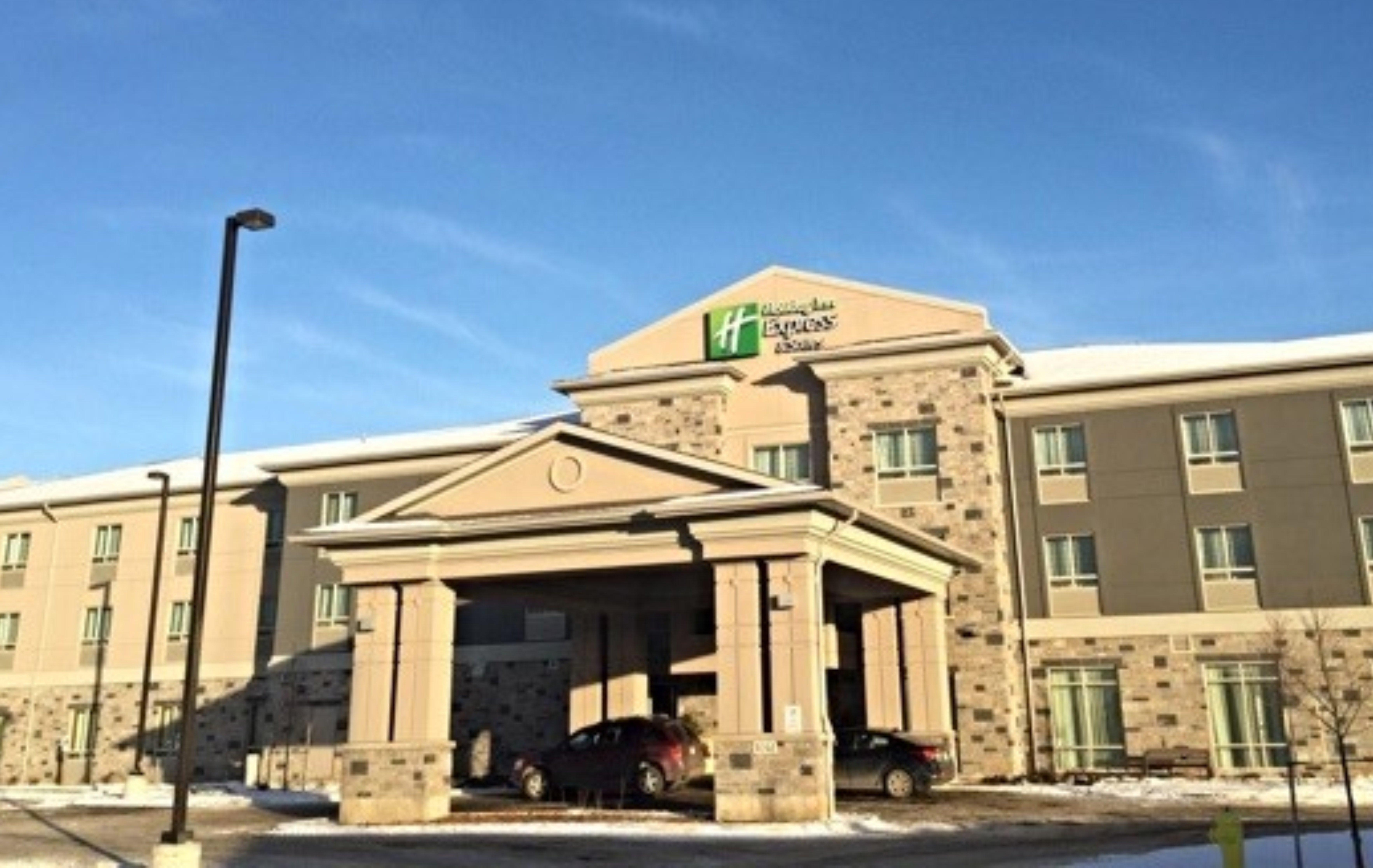 Holiday Inn Express Thunder Bay By Ihg Bagian luar foto