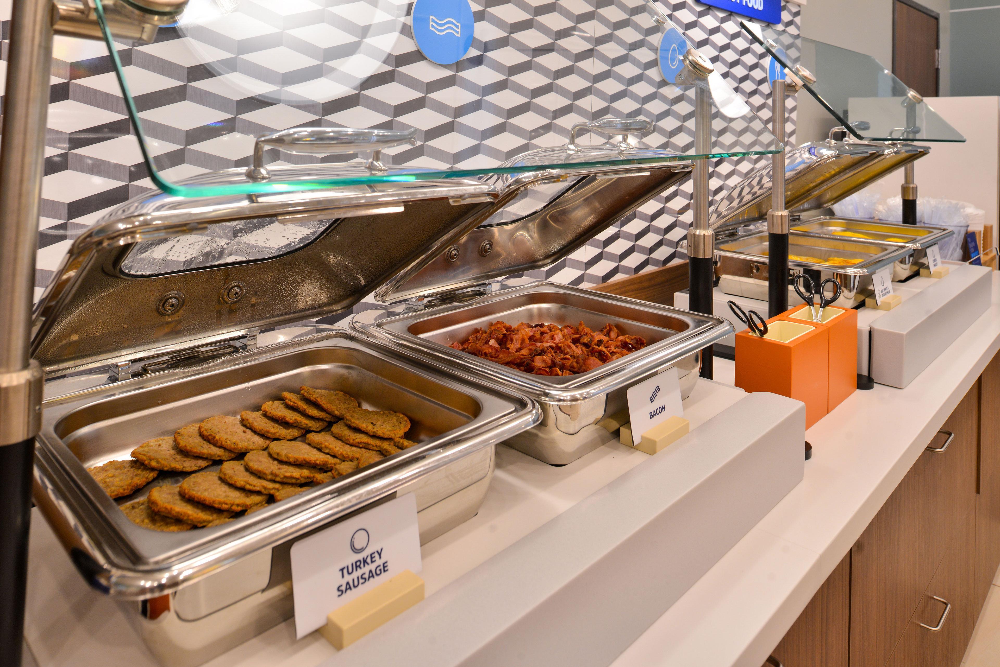 Holiday Inn Express Thunder Bay By Ihg Bagian luar foto