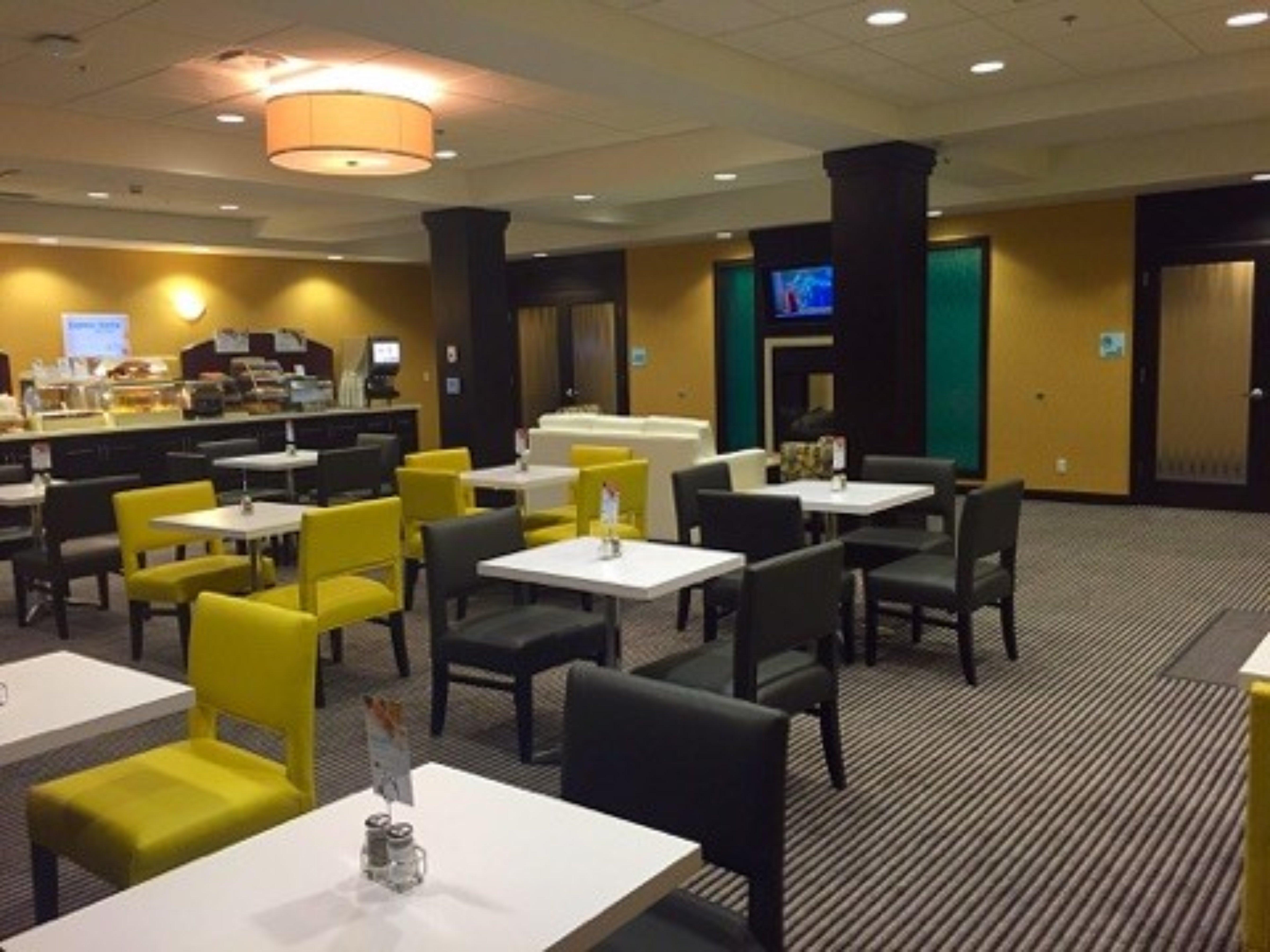 Holiday Inn Express Thunder Bay By Ihg Bagian luar foto