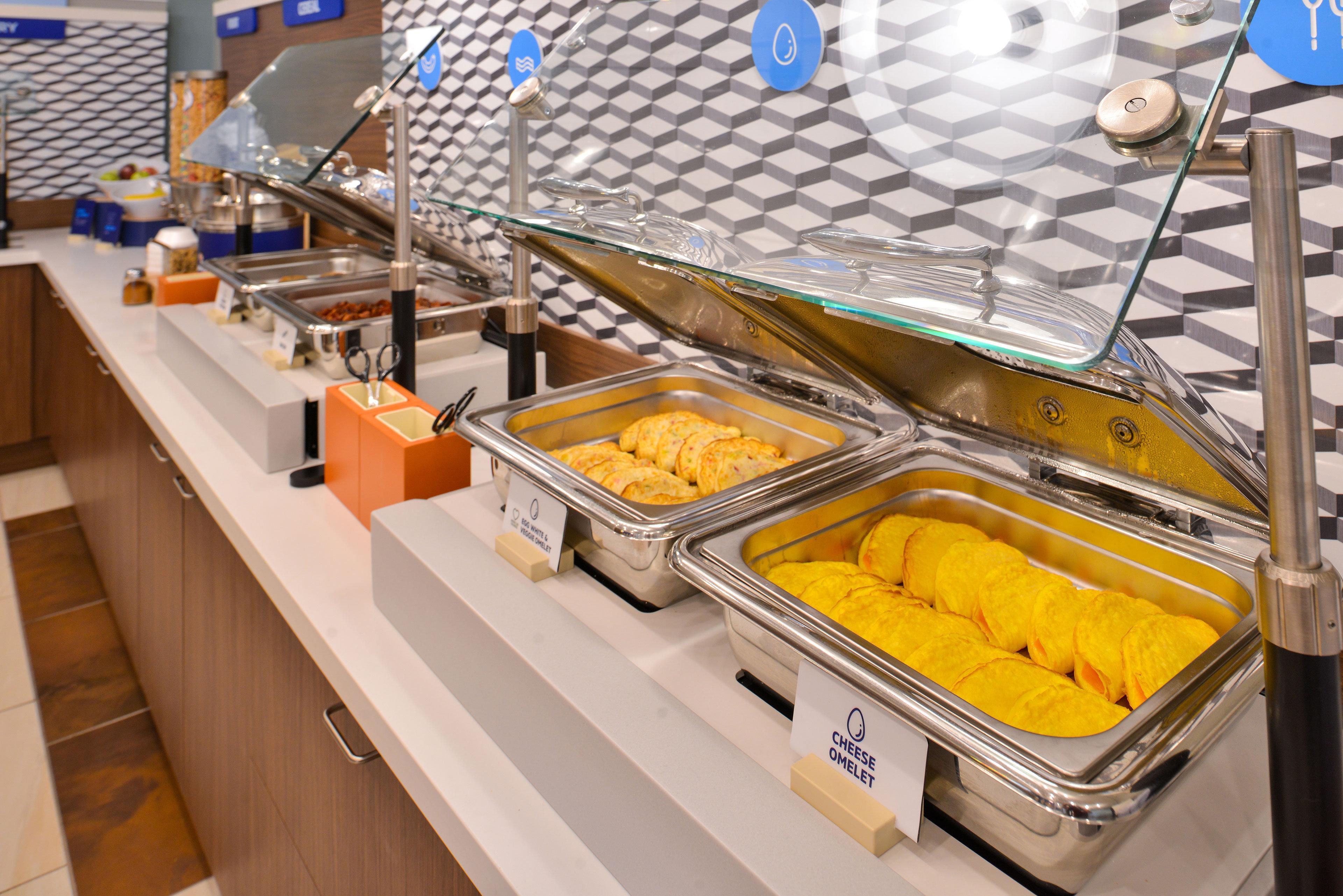 Holiday Inn Express Thunder Bay By Ihg Bagian luar foto